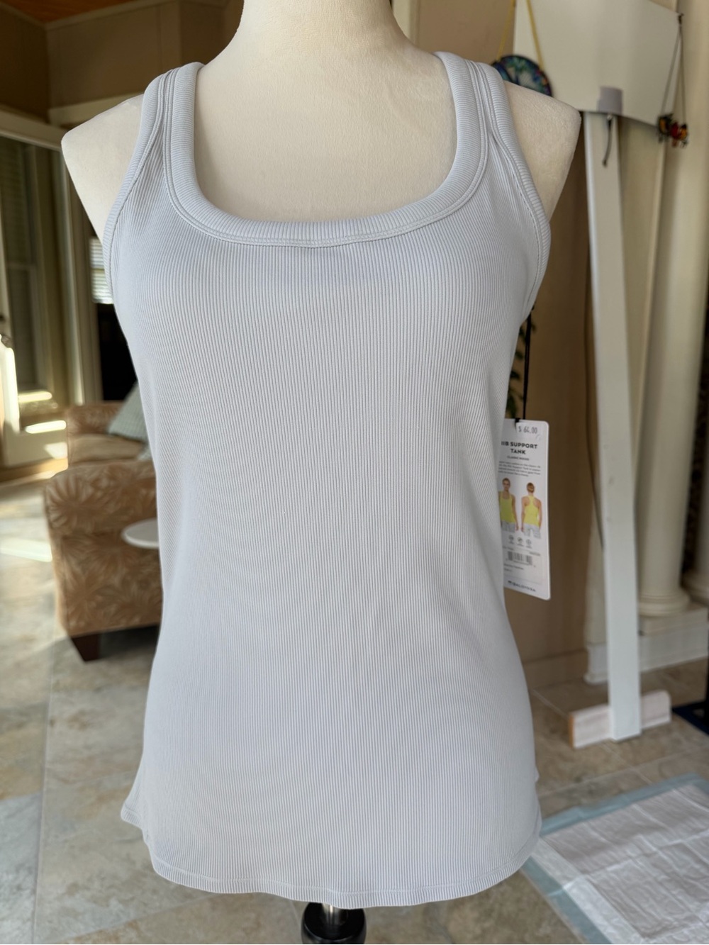 Women’s Ribbed Scoop-Neck Tank Top, size L.